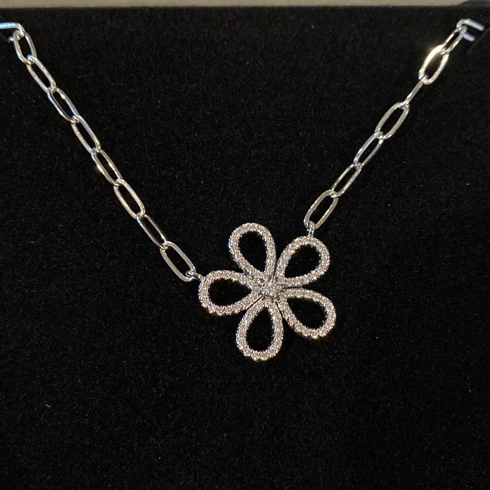 Silver Jennifer Miller jewelry daisy necklace NWT